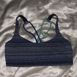 Lululemon sports bra